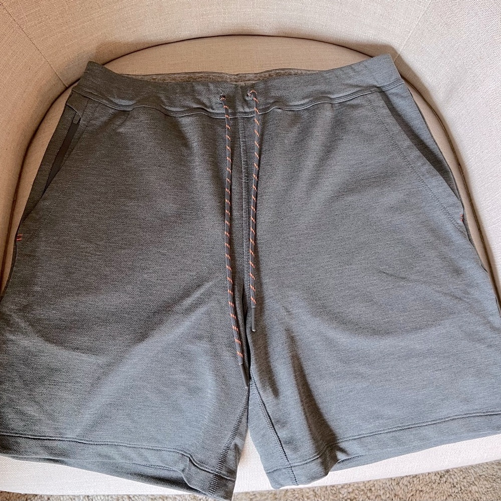 Vineyard Vines Gray On The Go Shorts